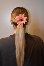 Load image into Gallery viewer, Flowers- Hairclip
